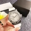 Reloj Cuadrado con Esfera Totalmente Diamantada, Correa de Caucho Marrón y Esfera Color Café, Elegante y Versátil Reloj para Mujer para el Trabajo y el Uso Casual