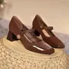 Uau Personalizado Salto Alto de Linha Única Salto Grosso Sapatos Mary Jane Femininos Bico Quadrado Tamanho Grande Sapatos Femininos Vermelho Francês Sapatos de Casamento