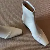 Botines de tacón grueso para mujer, botas de ajuste ceñido, diseño versátil de punta cuadrada, nuevo estilo tejido, adecuados para el trabajo y el uso casual, botas de otoño, estilo francés y coreano, 2026
