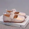 Zapatos de Princesa con Lazo de Encaje Estilo Coreano para Niñas 2026 Nuevos de Primavera y Otoño Suaves de Suela Versátiles Pequeños de Cuero para Bebés Niñas