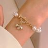 Pulseira de Pérolas com Pingente de Abelha Nova Transfronteiriça para Mulheres Design Criativo de Luxo Leve Francês Fecho OT Pulseira Pulseira da Moda para Mulheres