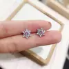 Brincos de Floco de Neve Exquisitos em Prata Pura S999 para Mulheres, Brincos de Zircônia com Diamantes Completos de Luxo Leve de Alta Qualidade, Acessórios Versáteis Amigos do Ouvido