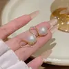 Pendientes de Moda de Aguja de Plata 925 con Cubos de Perla de Venta Caliente Pendientes Dulces de Nicho de Gama Alta Pendientes de Diseño Exquisito