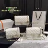 Bolso Cuadrado Acolchado con Cadena Estilo Chanel para Mujer con Logo Doble C, Solapa Ajustable, Bolso de Hombro y Cruzado Versátil y de Moda
