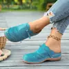 Nuevos Zapatos de Verano para Mujer: Sandalias Planas Cerradas con Moño Hueco, Pantuflas Florales Cómodas para Mujer de Venta Transfronteriza en Amazon