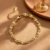 El conjunto de joyería de collar y pulsera entrelazados de acero de titanio de estilo coreano, único, creativo, moderno y personalizado, se está vendiendo bien.