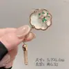 Broche de Flor de Osmanthus de Nácar Estilo Antiguo, Lujo Accesible, Ramillete Femenino de Alta Gama, Broche de Borla, Cheongsam, Decoración de Abanico