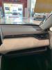 Adecuado para 19 Toyota RAV4 decoración de ventilación pequeña marco de ventilación pequeña línea de fibra de carbono ABS Suministros automotrices