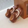 Zapatos de Cuero de Moda Versátiles Estilo Mori Girl para Niñas 2025 Primavera/Otoño Nuevos Suela Suave Zapatos de Princesa para Niños Pequeños Zapatos Individuales Lolita Modernos
