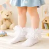 Calcetines de baile para niñas al por mayor transfronterizos, calcetines de satén con encaje de doble capa y volantes, calcetines cortos transpirables para niños estilo princesa bebé