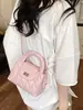 Moda Minimalista Transfronteiriça 2026 Nova Coleção Primavera/Verão Feminina Design de Nicho Exquisito Alta Qualidade Bolsa Quadrada Pequena de Ombro Cruzado