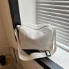 Bolso Casual Simple y Moderno de Gran Capacidad 2023 Otoño e Invierno Nuevo Versátil Estilo Coreano de Un Hombro Cruzado Bolso de Mano para Mujer