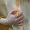 Anillo de Mariposa Calada Estilo Retro de Lujo Ligero Incrustado de Diamantes, Nuevo Anillo para Mujer Estilo Chino, Accesorio Calado de Mariposa Estilo Nacional