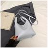 Bolso Canasta Transfronterizo Nuevo Estilo 2026 Primavera Estilo Coreano Bolso Cubo Moderno Versátil Textura de Alta Calidad Bolso Cruzado de Mano