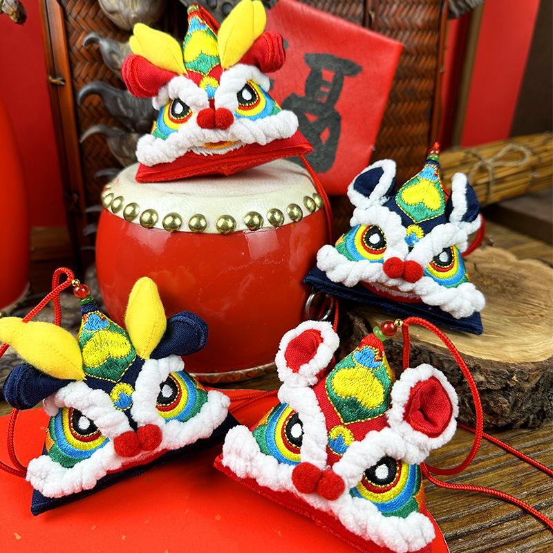 粽子龙狮醒狮首图.jpg