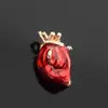 Broche de Corazón Rojo con Forma de Corazón Exagerado Adorno de Pecho de Órgano Médico Broche con un Toque de Lujo de Alta Gama