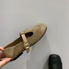 Sapatos Mary Jane com Tira Retro Femininos 2026 Primavera/Verão Novo Estilo Coreano Bico Quadrado Baixo Plano para Trabalho Deslocamento Sapatos Individuais