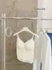 Camisola de encaje para mujer, lencería de cuello en V, chaleco ajustado con diseño sin costuras, copas incorporadas, no necesita sujetador, se puede usar como prenda exterior