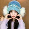 Gorro de Punto con Tassel Degradado de Moda para Mujer, Gorro de Hilo Peludo Cálido Pullover Otoño/Invierno, Hace que la Cara Parezca Más Pequeña, Gorro con Cubre Orejas