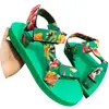Sandalias talla grande mujer nuevo color liso a juego velcro sandalias de playa europeas y americanas zapatos de mujer talla 36-43