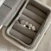 Anillo Irregular Plegado Exquisito y Versátil para Mujer, Apertura que No se Desvanece, Anillo de Dedo Índice de Lujo Accesible Ajustable Estilo Simple Nuevo