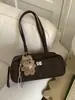 Bolsa de Hombro Sencilla de Moda 2025 Selección de Influencers Gamuza Capacidad Grande Versátil Cuero Mate Correa Única