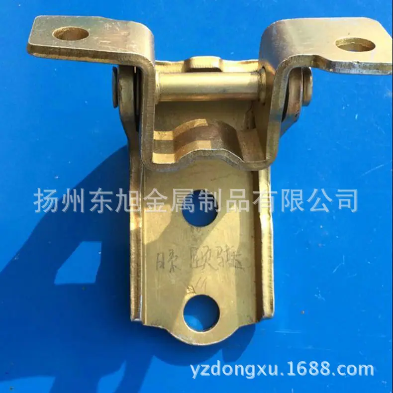 7东方风行车门铰链。1