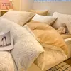 Conjunto de Quatro Peças de Leite Fleece Esculpido Espesso de Inverno Capa de Edredom Quente de Fleece de Coral Conjunto de Três Peças de Flanela Roupa de Cama