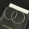 Pendientes de Moda Aguja de Plata para Uso Diario, Aro Grande Diseño Sencillo, Aro Delgado Aro Liso, Sensación Exquisita y de Alta Gama, Pendientes Versátiles para Mujer