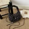 Nova bolsa balde retrô minimalista, bolsa casual fashion, bolsa de ombro e transversal feminina texturizada nova do outono de 2026