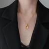 Colar de Aço Titânio Dourado com Anel Duplo Corrente para Clavícula Feminina Moda Simples Design de Nicho Pingente Geométrico de Alta Qualidade Versátil