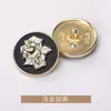 Botón de camelia metálico estilo británico de alta gama estilo Chanel fábrica directa abrigo galvanizado esmalte de sellado botón de coser a mano con botón de pie