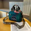 Bolsa de Moda Versátil para Mulheres 2025 Novo Modelo Bolsa Pequena Leve de Tecido Oxford Bolsa de Lona Feminina Bolsa Transversal Casual