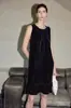 Vestido de Veludo de Seda para Mulheres 2026 Outono e Inverno Novo Estilo Manga Longa Gola Redonda Brilhante Diamante Solto Reto Seda de Amora Vestido