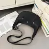 Bolsa de Bolinho de Grande Capacidade para Mulheres 2025 Nova Leve Bolsa Transversal de Nylon Bolsa para o Dia a Dia Mochila Esportiva Casual com Buzina