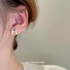 Pendientes de botón con forma de fritillary con letras de circonita y aguja de plata de Corea del Sur, elegantes, ligeros, de lujo, estilo frío, sencillos, para mujer.