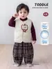 Chaleco estilo coreano para outfit de invierno para niños, chaleco de plumón de pato blanco, camiseta interior, pantalones a cuadros, ropa para niños