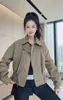 Chaqueta Corta de Moda Versátil Adelgazante Elegante para Mujer Otoño 2026 con Diseño Casual de Cuello
