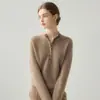 Suéter feminino casual de tricô grosso, com meia-gola e botões, 35% cashmere, cor de fio floral, com bolinhas, modelagem solta