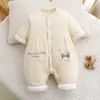 Mono de algodón acolchado para otoño e invierno para bebés y niños pequeños, 150 g, para niñas, adecuado para usar al aire libre, ropa de bebé, mameluco