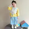Conjunto de moletom com gola de coelho de desenho animado para bebê menina, conjunto para primavera e outono, estiloso e fofo, conjunto de duas peças de calça de moletom casual para meninas