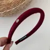Faixa de Cabeça Estreita Retro Simples com Letras Douradas para Mulheres Versátil Elegante Moda Diária Feminina Acessórios de Cabelo Novo Estilo