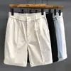 Moda casual de verano para hombre, shorts holgados, pantalones versátiles de estilo coreano a la moda con cintura elástica de longitud media para hombres jóvenes