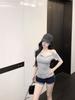 Desejo Puro Garota Quente Sexy Decote Inclinado Ombro Caído Manga Curta Camiseta Feminina 2025 Verão Novo Estilo Ajuste Slim Top Tendência
