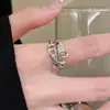 Anillo de Nariz de Cerdo Resistente Estilo Chica Picante Dulce y Fresca para Mujer, Anillo de Dedo Índice de Diseño de Nicho Popular Versátil de Alta Gama