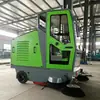 Varredora Ride-On com Cabine Totalmente Fechada, Veículo de Limpeza de Propriedade Comunitária, Veículo de Limpeza de Lixo em Rodovias