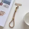 Cordão para Celular Estilo Ins Modelo Novo Chaveiro para Garrafa de Água Acessório Alça de Pulso Curta Ajustável com Trava Automática Corrente para Celular com Almofada