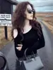 Moda Otoño 2026 Nueva Camiseta Irregular Hueca de Manga Larga para Mujer, Estilo Puro Deseo, Corte Ajustado y Camiseta Básica Adelgazante