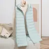 Moda Otoño e Invierno Nueva Chaleco de Plumas Ligero con Capucha Ondulado de Longitud Media para Mujer con Cremallera Cálido y Moderno