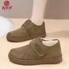 2026 Nuevas Botas de Nieve Antideslizantes Engrosadas Zapatos de Mujer Cálidos Protección contra el Frío Zapatos Birkenstock Zapatos de Algodón Zapatos Cálidos de Piel Exteriores de Moda